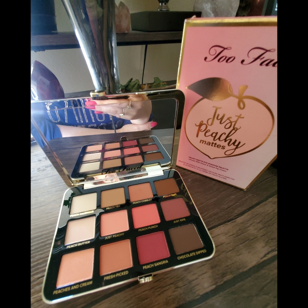 💖Too Faced Just Peachy mattes palette